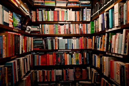 Antara Simbol dan Substansi: Dinamika Tarekat Menuju Hakikat